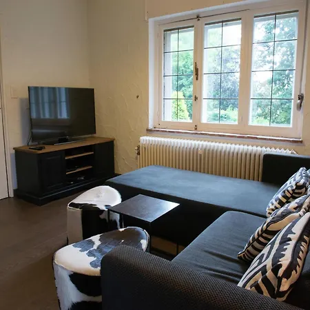 Mansion In Liege With Private Garden, Cleaning Included * 斯帕