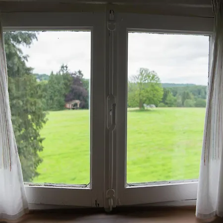 Mansion In Liege With Private Garden, Cleaning Included 斯帕